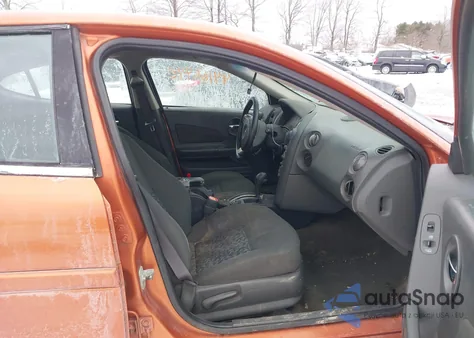 2004 Pontiac Grand Prix Gt2 z USA, uszkodzony, nr VIN 2G2WS522641164674